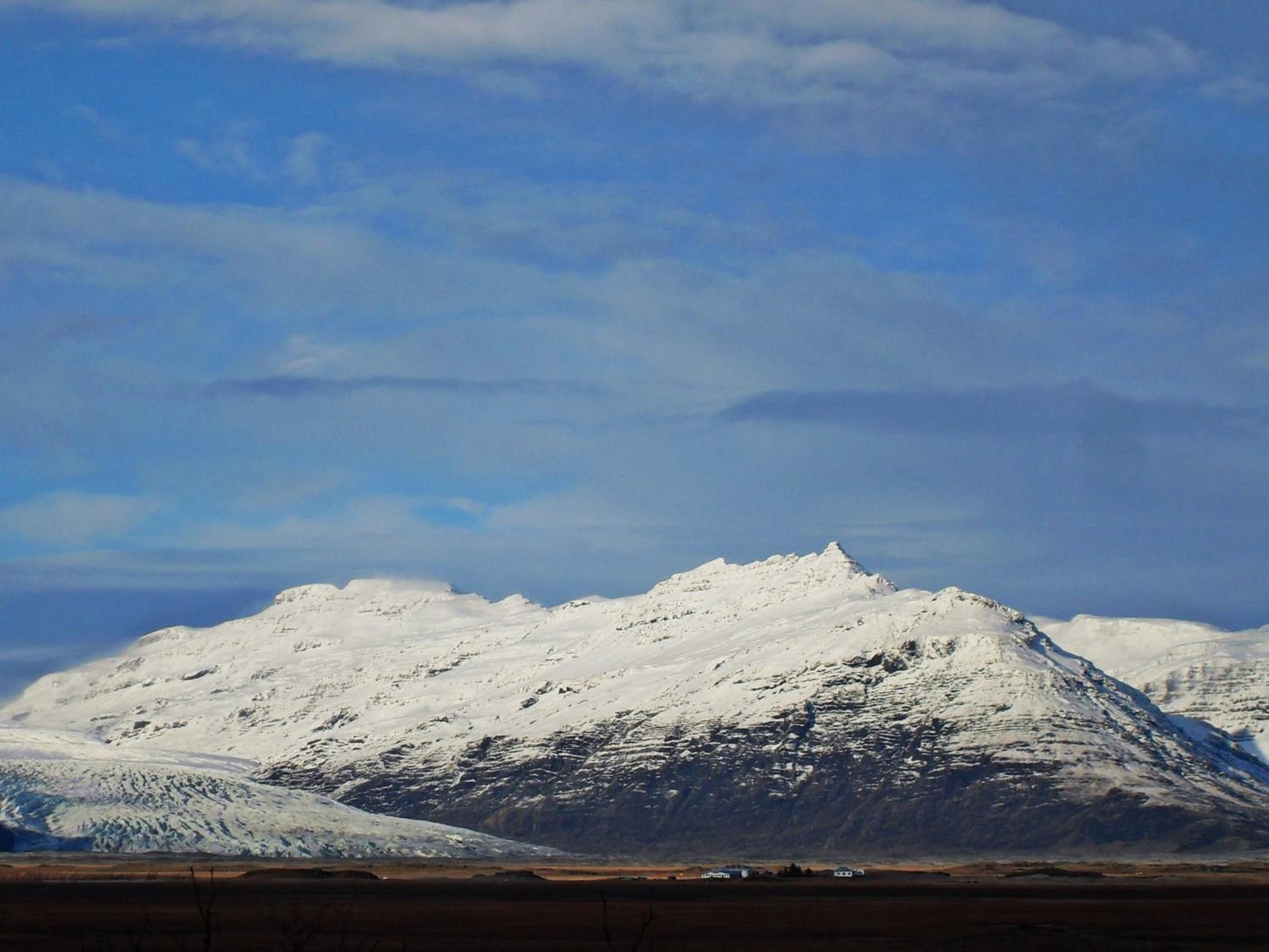 The landscape around Nýpugarðar