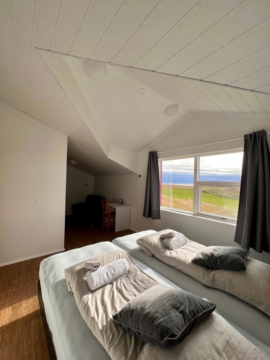 Double/twin room with private bath